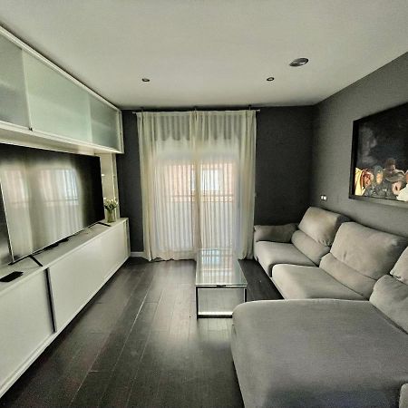 Moderno Apartamento Con Plaza De Garaje En Pleno Centro De Almería Eksteriør billede