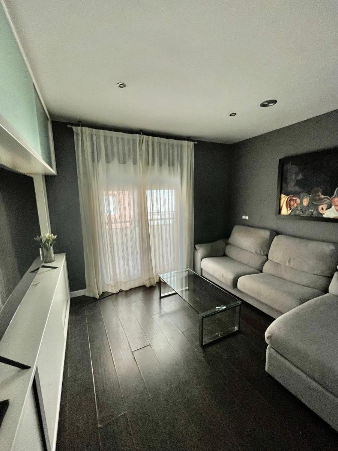 Moderno Apartamento Con Plaza De Garaje En Pleno Centro De Almería Eksteriør billede