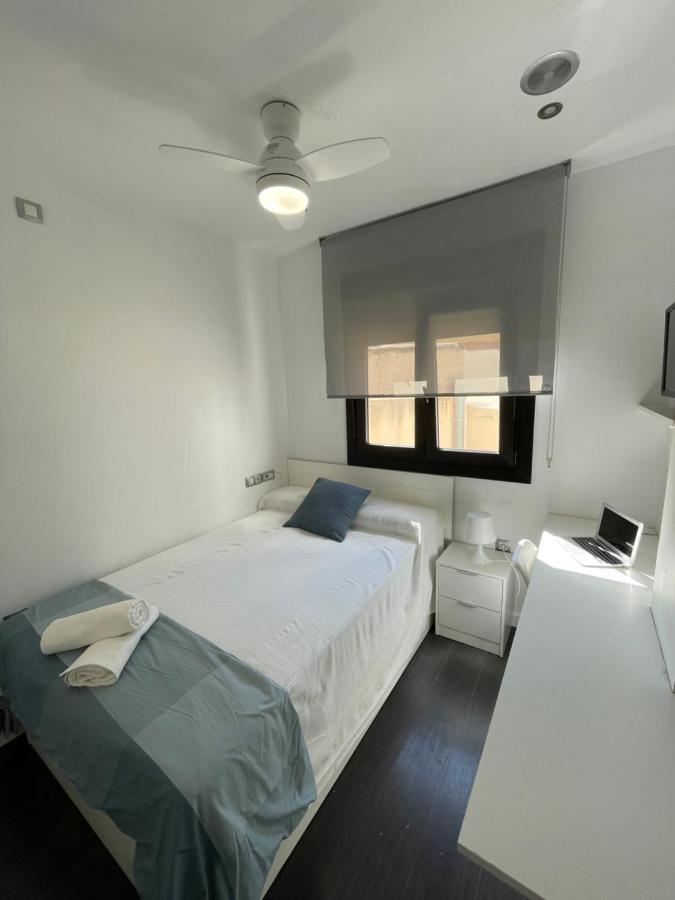 Moderno Apartamento Con Plaza De Garaje En Pleno Centro De Almería Eksteriør billede